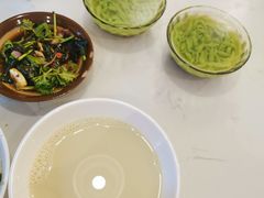 -李与白包子铺(桐梓林店)