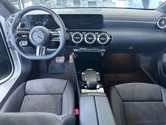 -宁波之星奔驰4S店(海曙店)