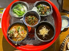 -包整·丝娃娃(一览甲秀楼风景店)