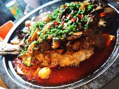 -鸣记脆皮烤鱼·海鲜烤鱼(三八广场店)