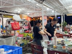 -岛中岛·海鲜大排档·万宁老字号(东澳店)