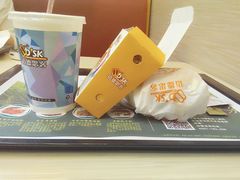 -迈德思客•汉堡•烤鸡(围墙巷店)