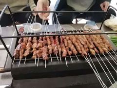 -火车站老孙烧烤(东二路店)