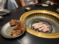 -山川小町·极番烧肉(新地假日广场店)