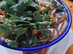 金牌杂酱酸辣粉-胖胖板凳面