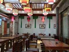 大堂-石头门坎