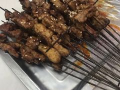 -马克力木手抓炕锅烤羊肉(盐湖一小区店)