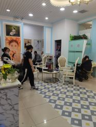 -小鬼当佳儿童摄影(房山龙湖熙悦天街店)