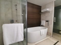 -青岛海尔洲际酒店