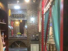 -东口码头·烧鸽子·鱼头泡饼·地方菜(金鹰悦城店)