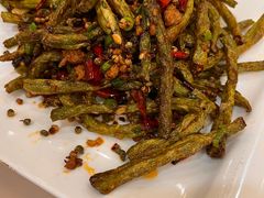 干煸豆角-老码头黑皮肘子锅包肉熏酱水饺(文政街店)