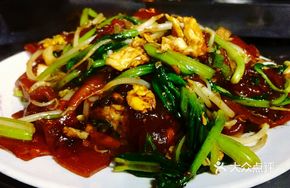 Green Pepper Shredded Pork with Egg and Nianpi Stir-fry