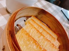 -新大咀港式茶餐厅(宝山万达店)