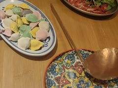 -洱火云南酸菜牛肉火锅(石景山当代商城店)