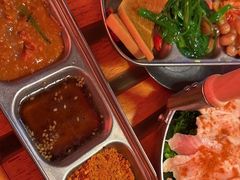 -叽叽扎扎烤肉场(生态城万达店)