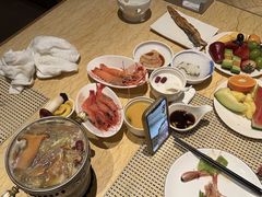 -雍和会海鲜姿造自助(湖东路店)