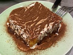 漏奶滑-潮界(LU·ONE凯德晶萃广场店)