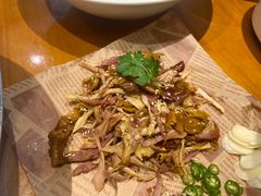 -有红鸡毛店·川菜(建设路店)