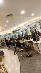 点击看大图 -八佰伴8008星级形象店