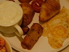 -杭州西湖湖滨银泰亚朵酒店