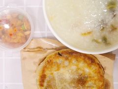 招牌皮蛋瘦肉粥-米思·粥铺(彩虹汇店)