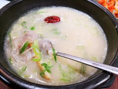 牛膝软骨汤-神仙雪浓汤(明洞店)