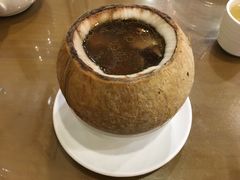 黑豆家鸡炖原只椰子汤-大唐靓汤江门私房菜(景田店)
