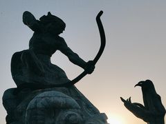 -巴陵广场