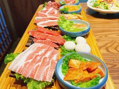 -明洞阿姨·韩式酱蟹烤肉·创意料理(三元桥店)