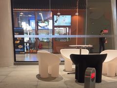 -涨巢·潮玩水疗局