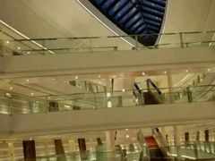 -上海滴水湖皇冠假日酒店