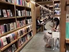 -茑屋书店(天目里店)