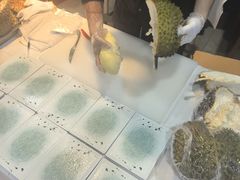 -领鲜活海鲜榴莲自助火锅(东门店)