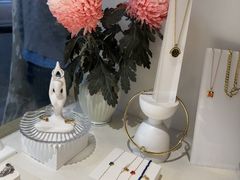 -LADY FAFA(巨鹿路陕西南路路口店)