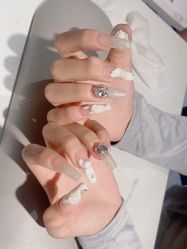 -丽心自助美甲美睫