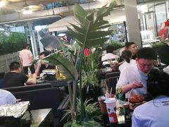 -何师烧烤·香辣蟹·川菜·30年老品牌(太古里旗舰店)