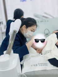 -靓芙泉专研痘痘肌