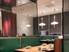 大堂-青年公社烤鸭(宝杨宝龙广场店)
