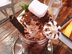 爆炸冰激淋巧克力-MIKAKU(万达广场上海宝山店)
