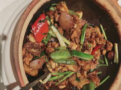 -八府香鸭·啫啫煲(华山路店)