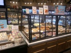 面包甜点陈列柜-多乐之日(和平伊势丹店)
