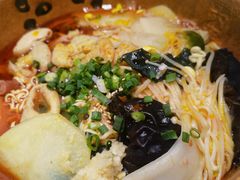 -成都你六姐·牛肉冒菜(城市集市合生汇店)