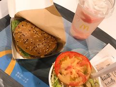 -麦当劳(宝山大厦店)