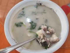 鱼头鱼尾豆腐汤-寻味肇庆·八姑农庄·广府西江菜