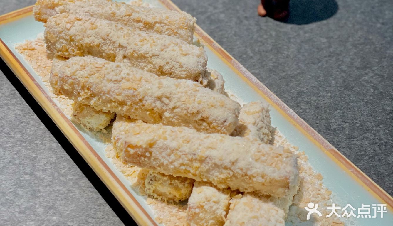 布朗尼探店｜当肉串在你面前慢慢烤熟