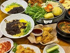 -喇喇排骨火锅·传统韩式脊骨汤(望京西园总店)