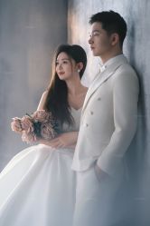 -雪中彩影婚纱摄影·微光艺术中心