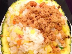 菠萝炒饭-鹿港小镇(黄金店)