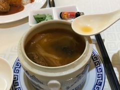 -顺峰海鲜酒楼(省府店)