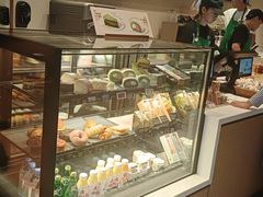 -星巴克臻选(莘庄仲盛店)